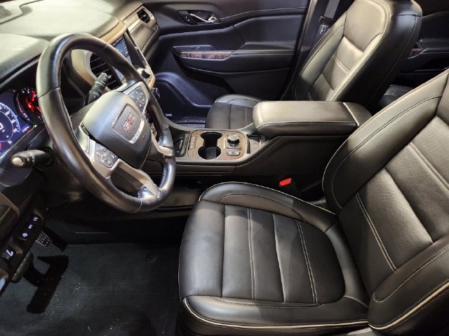 Used 2021 GMC Acadia Denali w/ Denali Technology Package FWD image 14