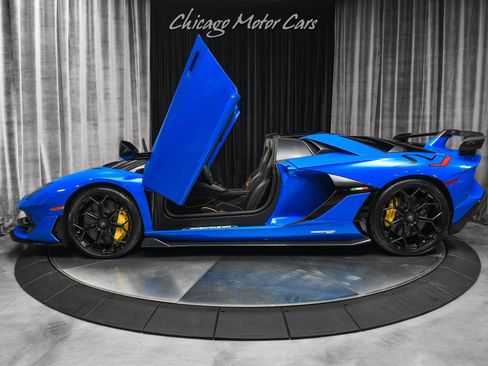 Used 2021 Lamborghini Aventador SVJ AWD/4WD image 35
