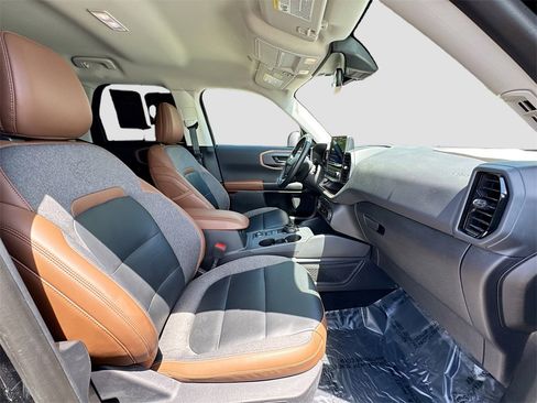 Used 2023 Ford Bronco Sport Outer Banks w/ Tech Package image 28