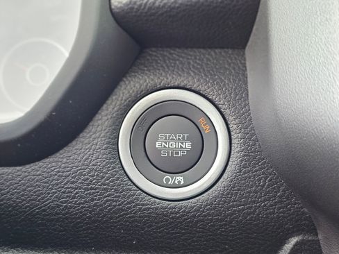 New 2026 RAM 1500 Express AWD/4WD image 15