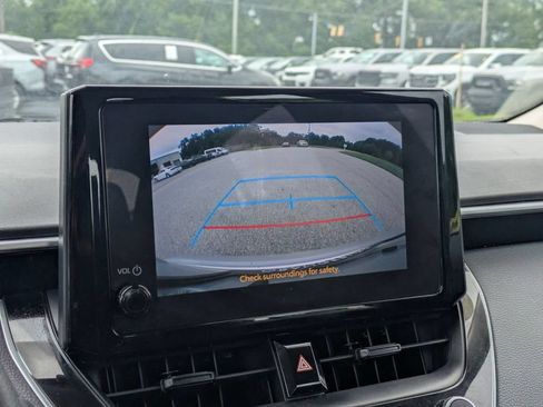 Used 2024 Toyota Corolla LE FWD image 19