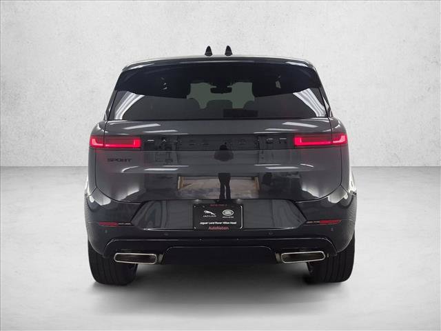 New 2027 Land Rover Range Rover Sport Dynamic SE AWD/4WD image 8