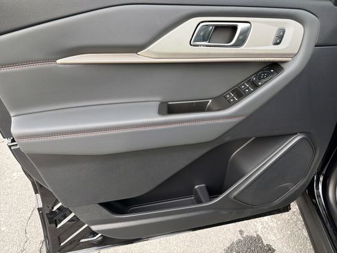 New 2026 Ford Explorer Active w/ Active Comfort Package image 13