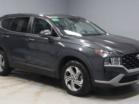 Used 2021 Hyundai Santa Fe SE image 1