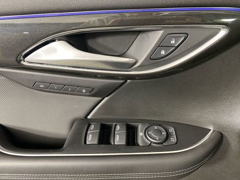 Certified 2025 Buick Envision Preferred image 23