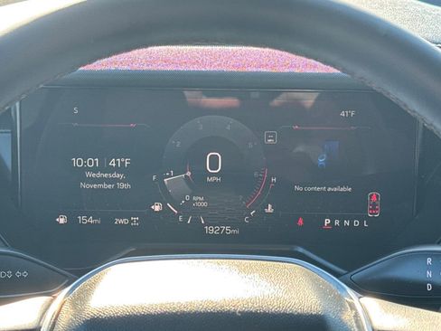 Used 2024 GMC Acadia AT4 w/ Luxury Package image 17