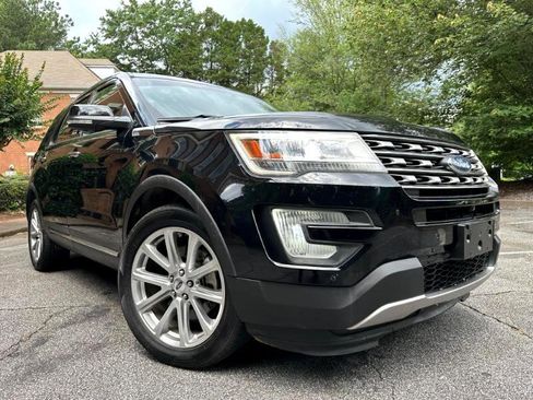 Used 2017 Ford Explorer Limited image 6