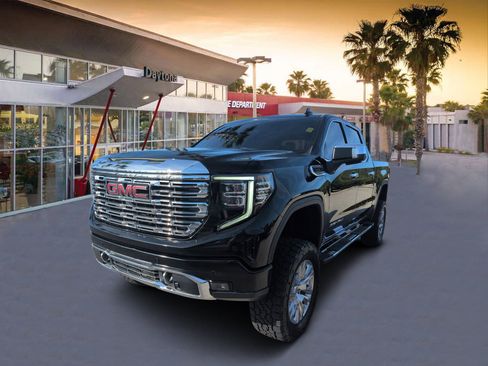 Used 2024 GMC Sierra 1500 Denali AWD/4WD image 7