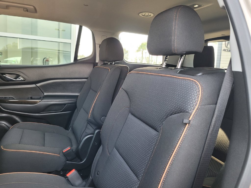 Used 2022 GMC Acadia AT4 AWD/4WD image 15