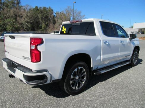 Used 2022 Chevrolet Silverado 1500 High Country image 8