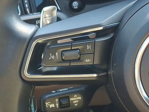 Used 2023 Porsche Macan T image 24