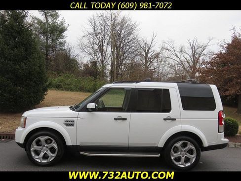 Used 2013 Land Rover LR4 HSE image 2