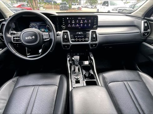 Used 2023 Kia Sorento SX image 16