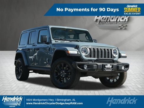 Used 2025 Jeep Wrangler Unlimited Sahara AWD/4WD image 1