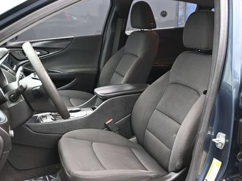 Used 2020 Chevrolet Malibu LT FWD image 9