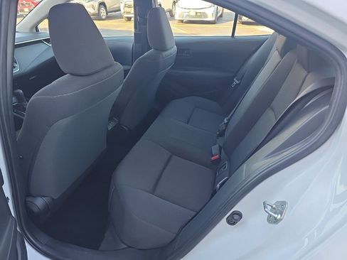 Used 2023 Toyota Corolla LE image 12