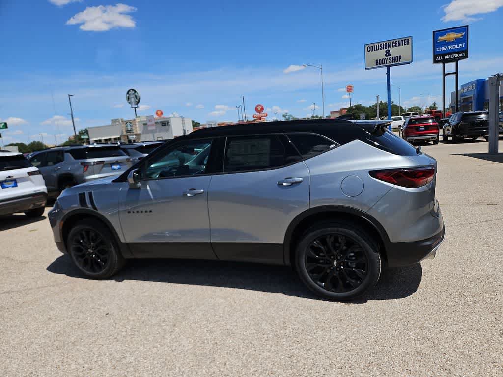 New 2026 Chevrolet Blazer LT w/ LPO, Black Sport Package AWD/4WD image 5