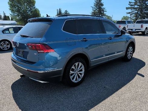 Used 2018 Volkswagen Tiguan SE FWD image 3