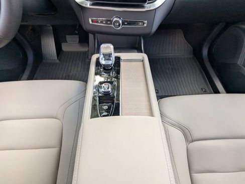 Certified 2026 Volvo XC90 B6 Plus w/ Protection Package Premier AWD/4WD image 25