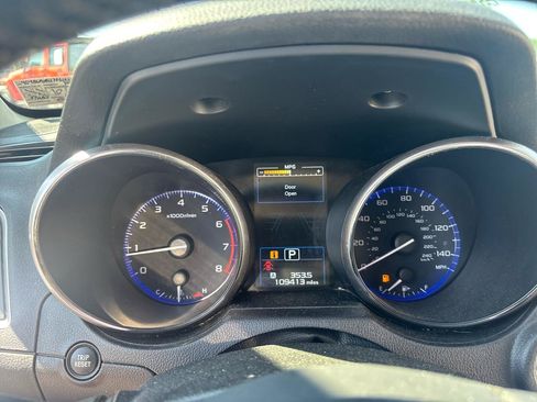Used 2017 Subaru Outback 2.5i Limited AWD/4WD image 16