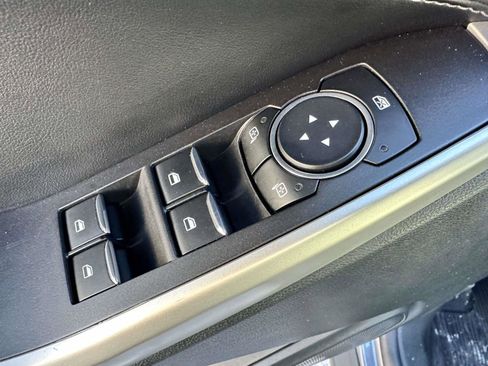 Used 2023 Ford Explorer XLT w/ Equipment Group 202A image 10