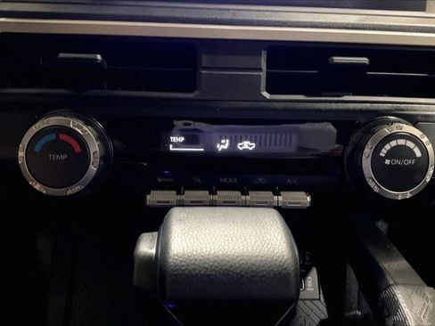 Certified 2024 Toyota Tacoma SR AWD/4WD image 32