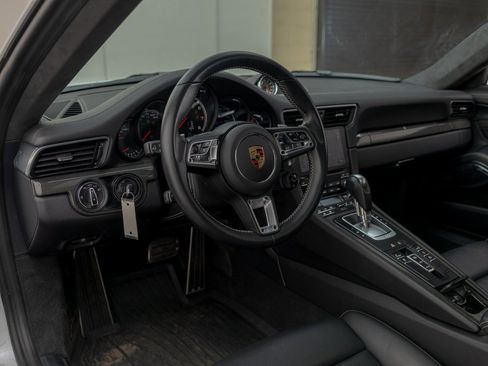Used 2019 Porsche 911 Turbo S image 22