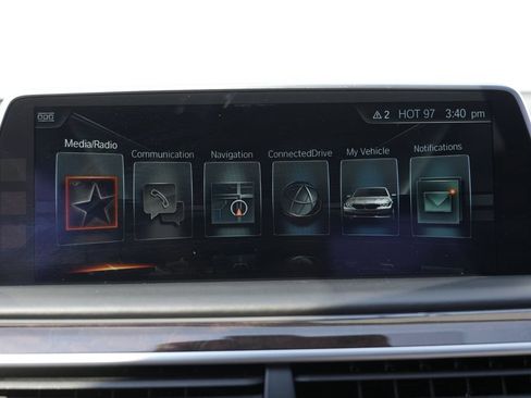 Used 2016 BMW 750i xDrive AWD/4WD image 59