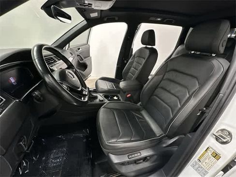 Certified 2020 Volkswagen Tiguan SEL Premium R-Line image 19