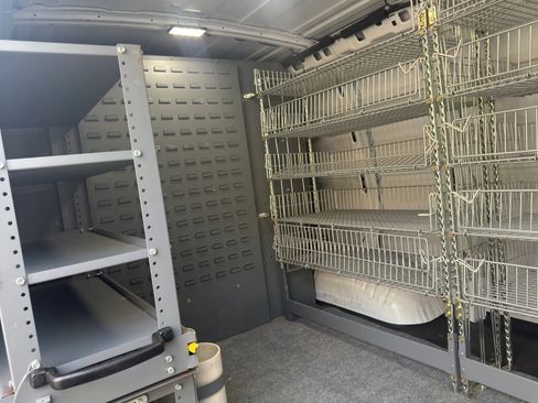 Used 2021 Chevrolet Express 2500 RWD image 18