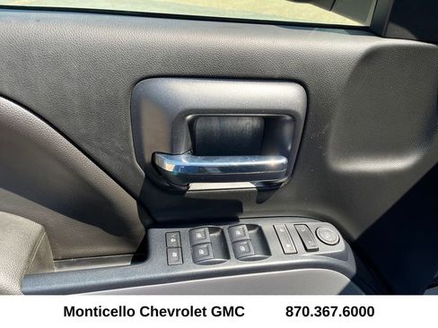 Used 2018 Chevrolet Silverado 1500 LT w/ All Star Edition image 11