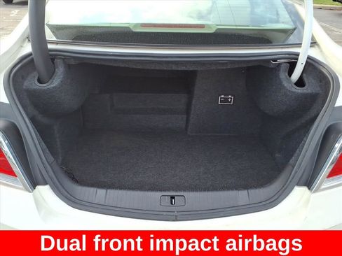 Used 2013 Buick LaCrosse image 18