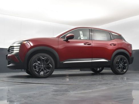 New 2025 Nissan Kicks SR image 39