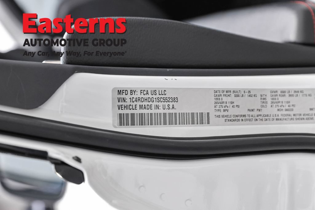 Used 2025 Dodge Durango GT RWD image 36