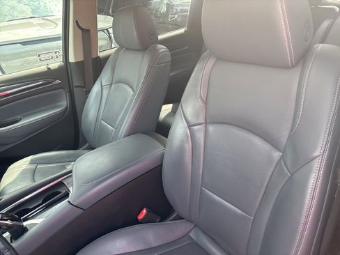 Used 2019 Buick Enclave Premium w/ Experience Buick Package image 23