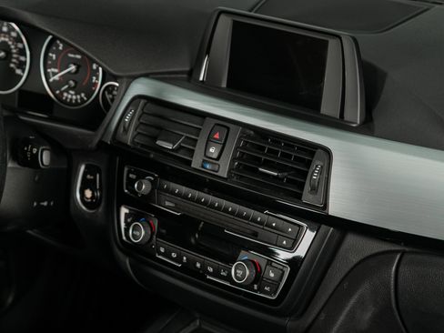 Used 2017 BMW 430i Convertible image 29