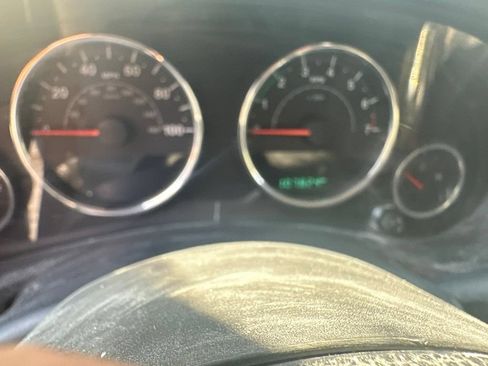 Used 2015 Jeep Wrangler Sport AWD/4WD image 3