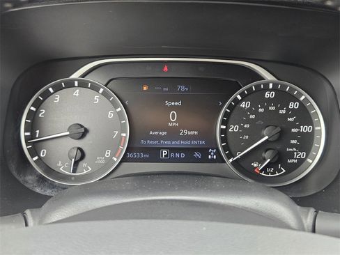 Used 2024 Nissan Frontier SL image 14