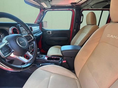 Used 2021 Jeep Wrangler Unlimited Sahara AWD/4WD image 13