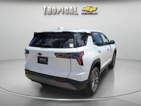 New 2026 Chevrolet Equinox LT w/ Convenience Package II FWD image 3
