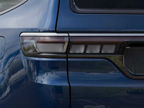 New 2026 Jeep Grand Wagoneer 4WD w/ Premium Group I image 5