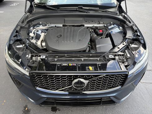 Certified 2024 Volvo XC60 B5 Plus AWD/4WD image 36