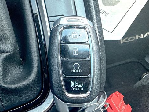 Used 2022 Hyundai Kona SEL w/ Convenience Package image 46