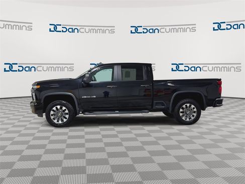 Used 2022 Chevrolet Silverado 2500 Custom w/ Custom Value Package image 5