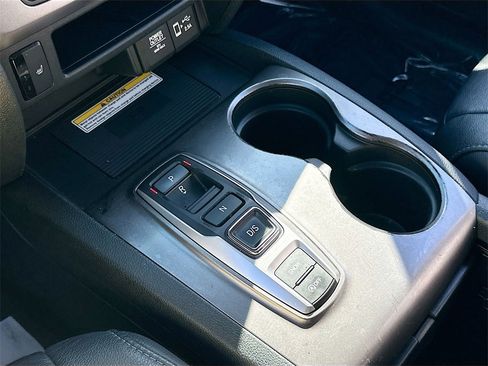 Used 2022 Honda Pilot Special Edition image 16