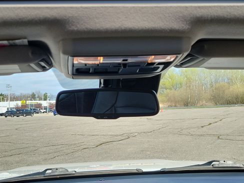 Used 2024 Toyota 4Runner Limited AWD/4WD image 30