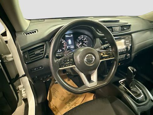 Used 2017 Nissan Rogue S image 12