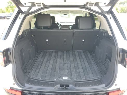 Used 2025 Land Rover Discovery Sport S AWD/4WD image 33