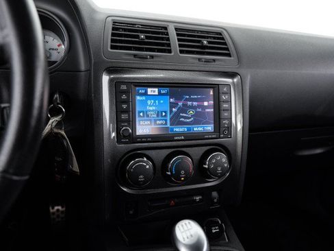 Used 2009 Dodge Challenger SRT8 w/ SRT Option Group II RWD image 21