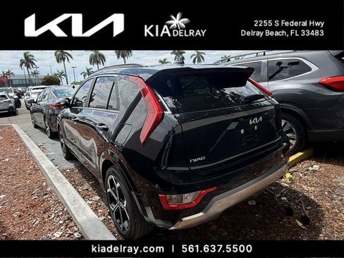 Certified 2024 Kia Niro EX Touring FWD image 8